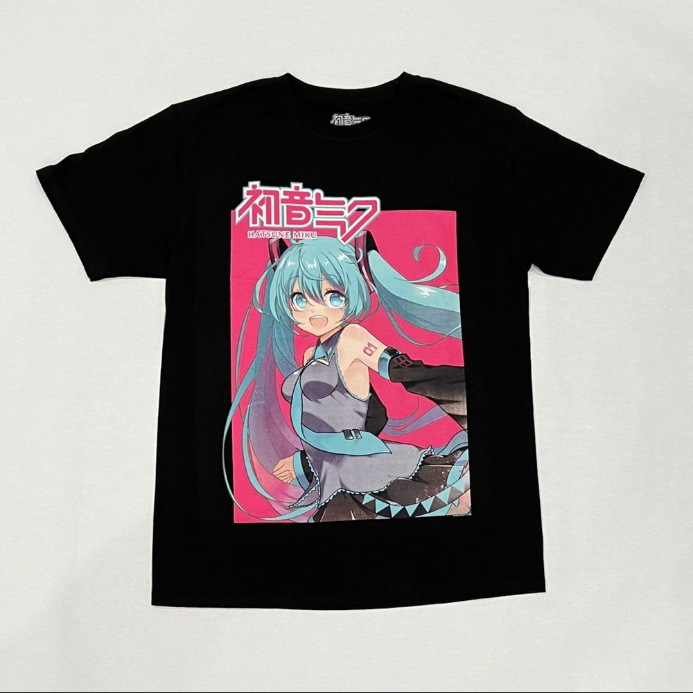 Hatsune Miku T-Shirt (Size M) NWOT